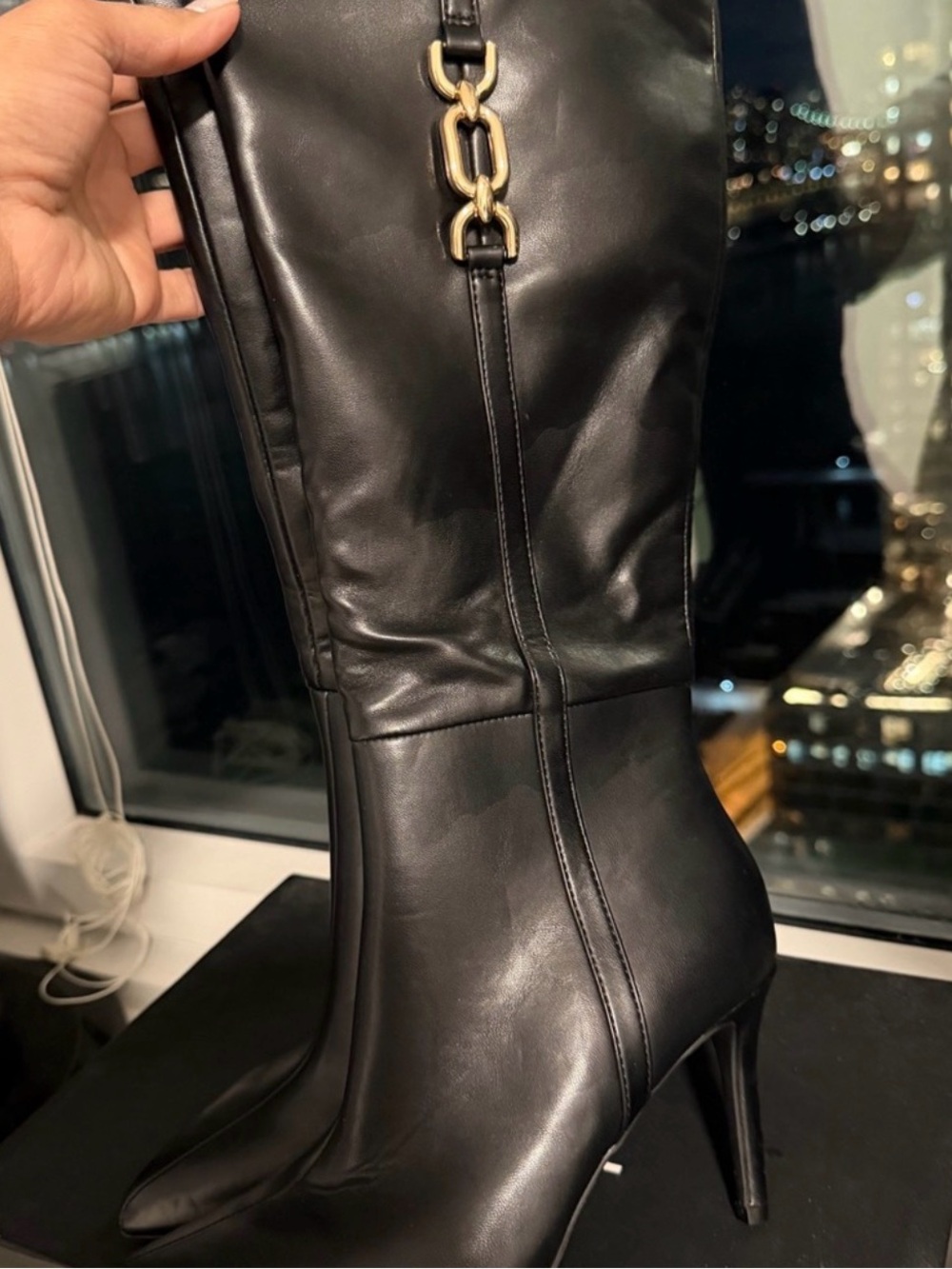 Women's Black Knee-High Heeled Boots - Classic Sleek Design